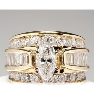 NWOT Bella wedding set Gold plated sterling silver ring